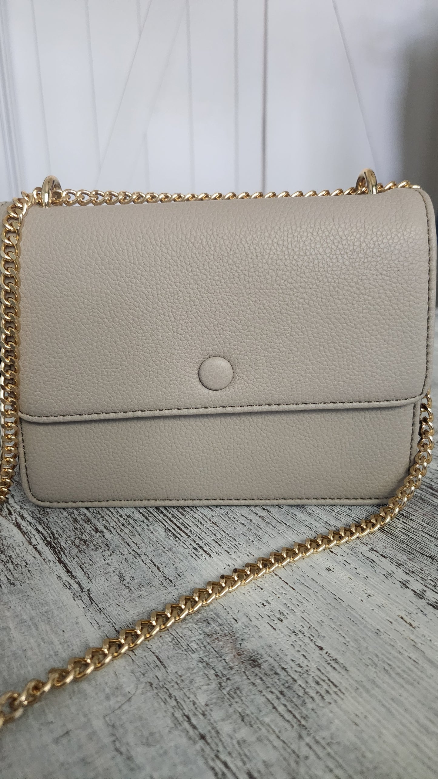 Chic On The Go Purse-Grey