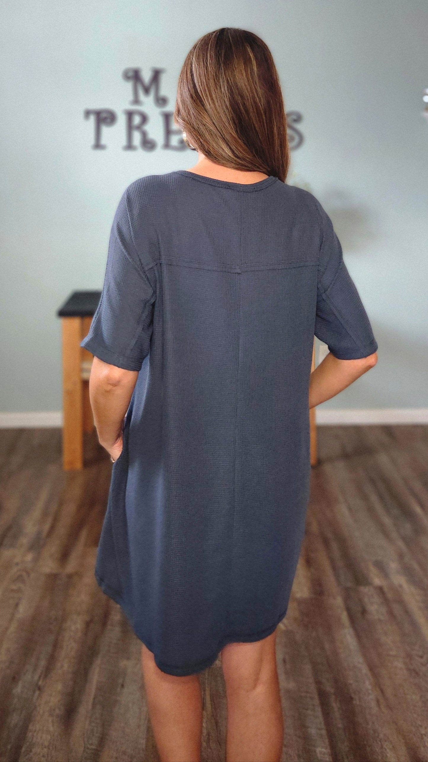 Effortlessly Chic: The Blue Casual Pocket Dress