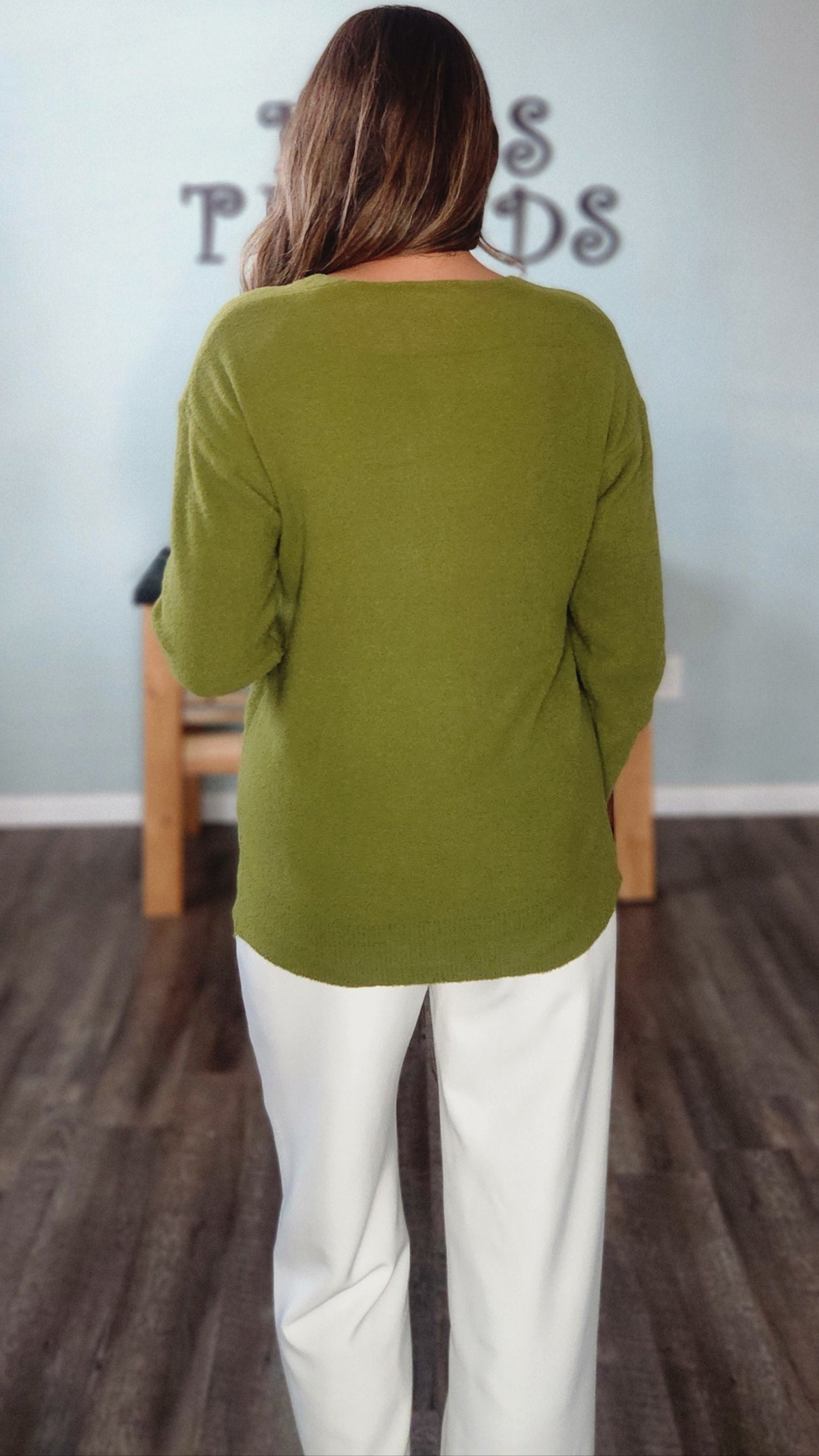 Cozy Classic V-neck Pullover-Olive