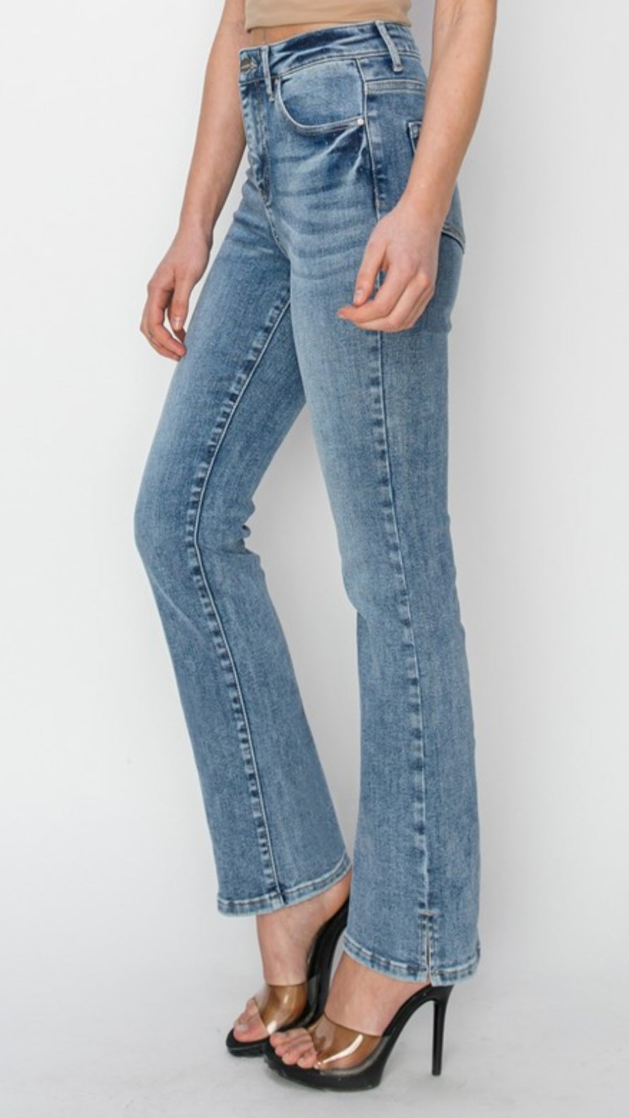 Popular For A Reason Jeans- Medium Wash