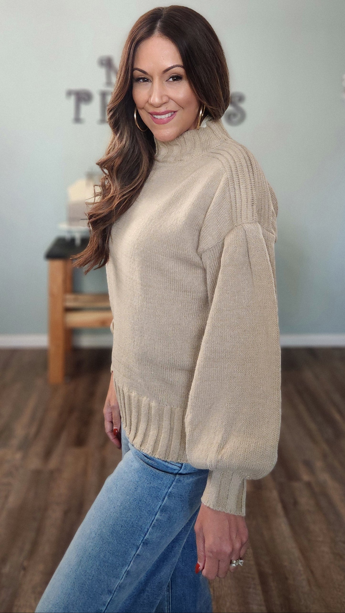 The Modern Puff Sweater- Mocha