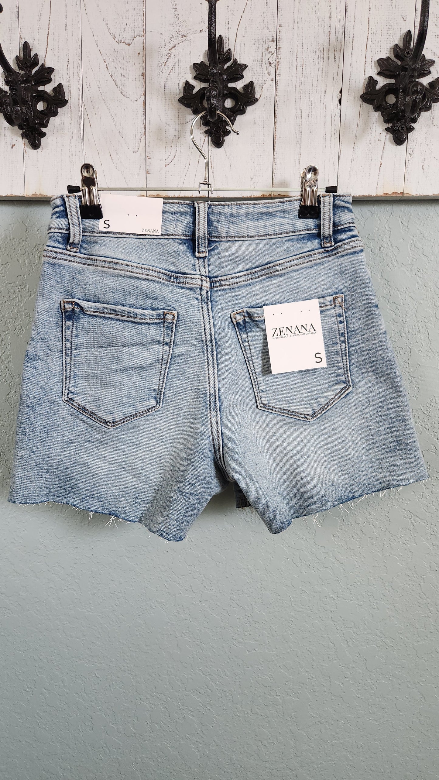 Summer Vibe Shorts-Medium Wash