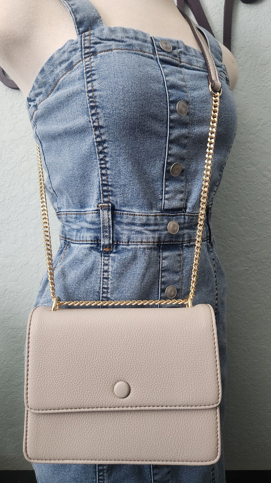 Chic On The Go Purse-Grey