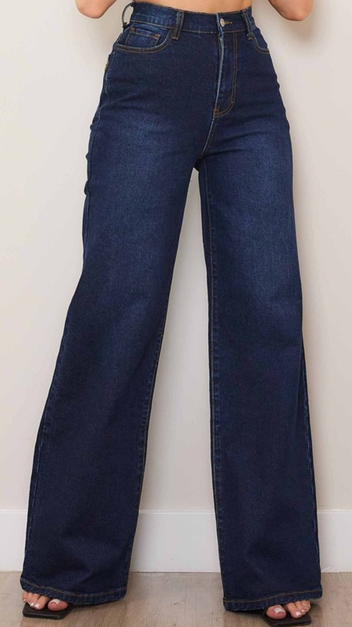 Modern Staple Wide Leg Jeans