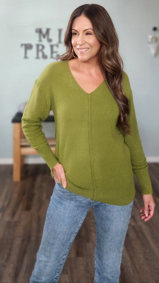 Cozy Classic V-neck Pullover-Olive