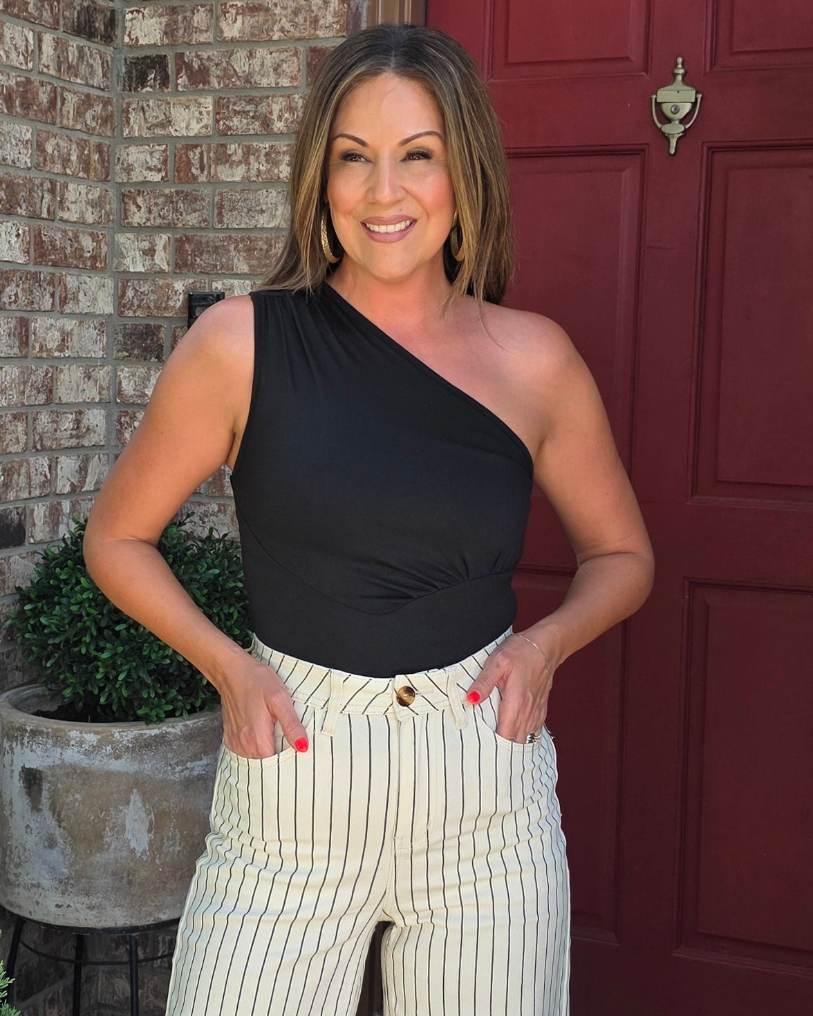 Just One Look One Shoulder Top- Black