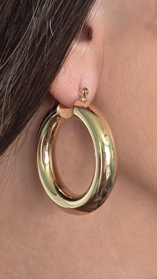 Chunky Hoop Earrings – 1.5” Gold or Silver