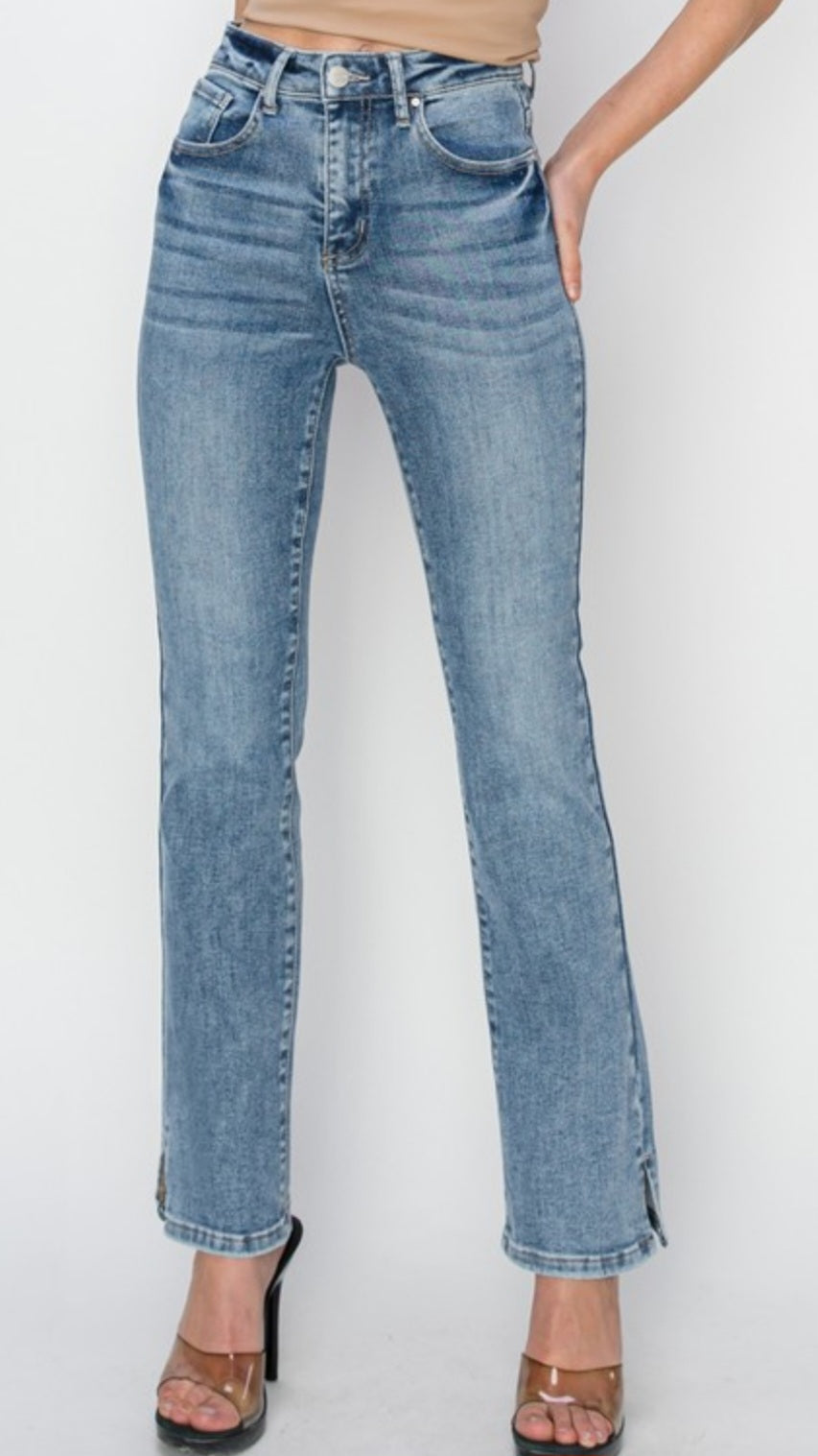 Popular For A Reason Jeans- Medium Wash