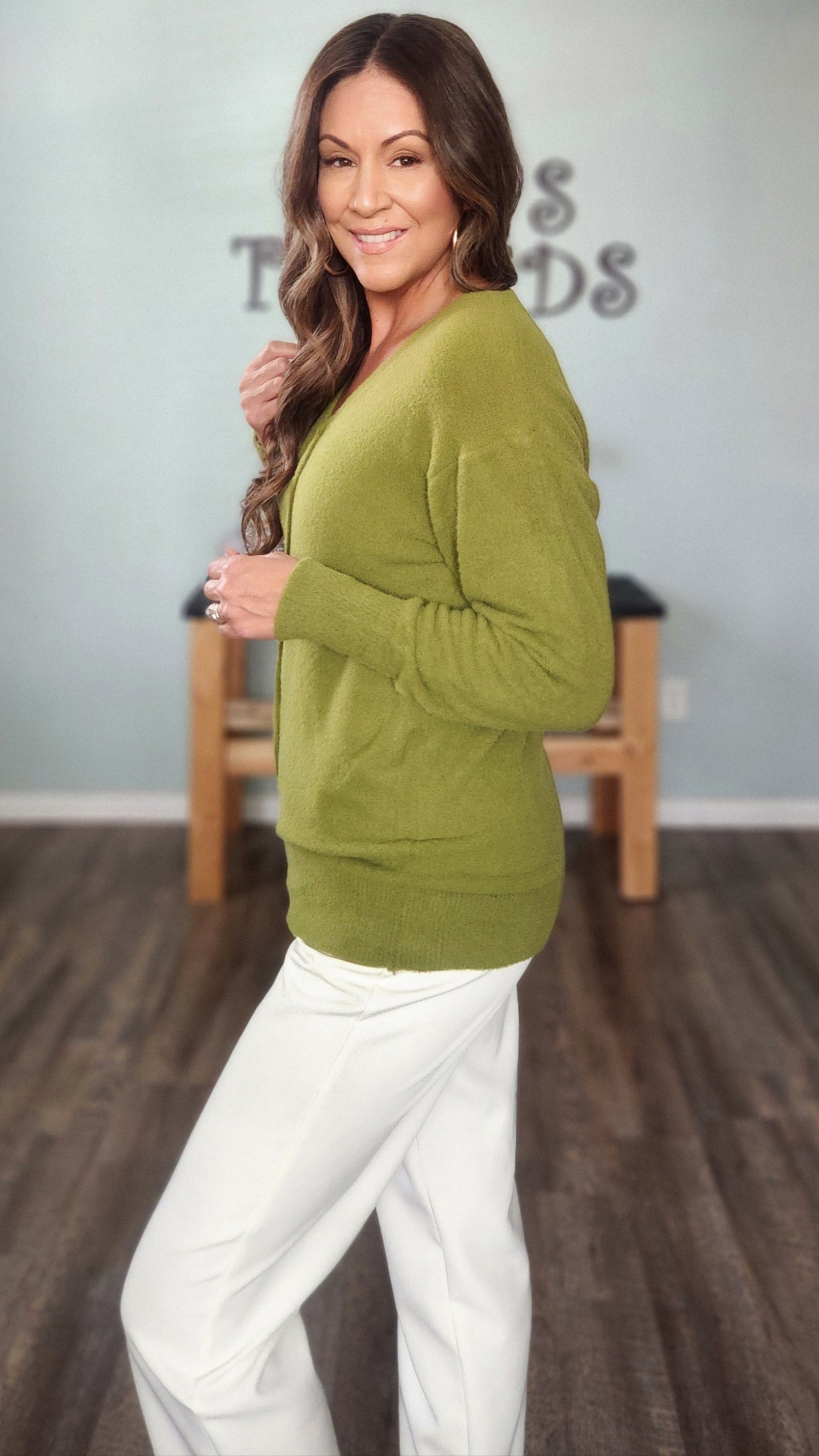 Cozy Classic V-neck Pullover-Olive