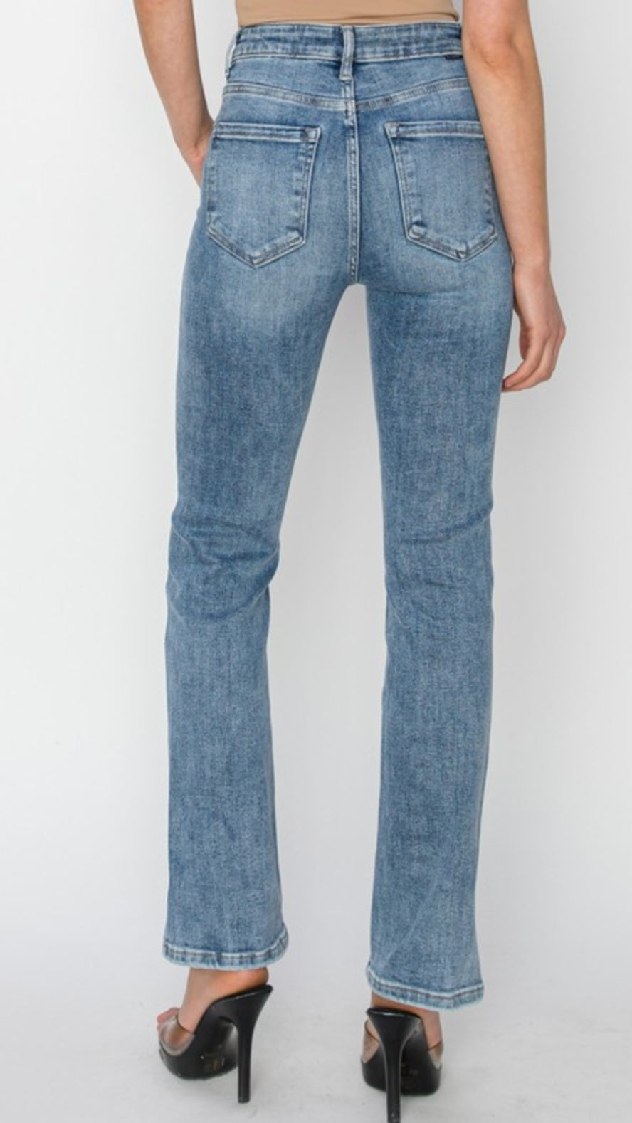 Popular For A Reason Jeans- Medium Wash