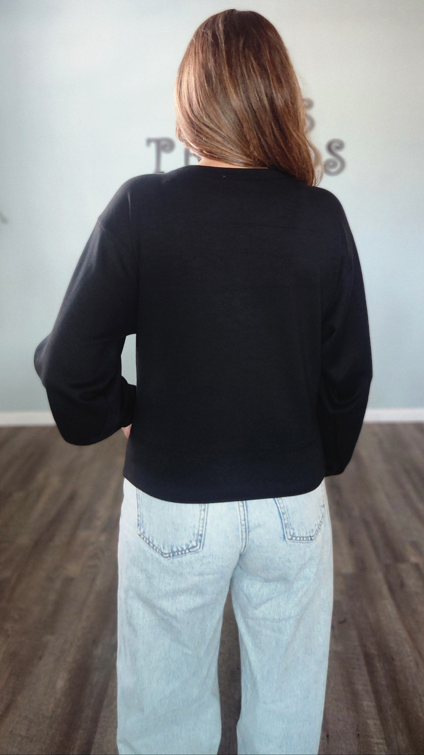 Everyday Essential Pullover – Black