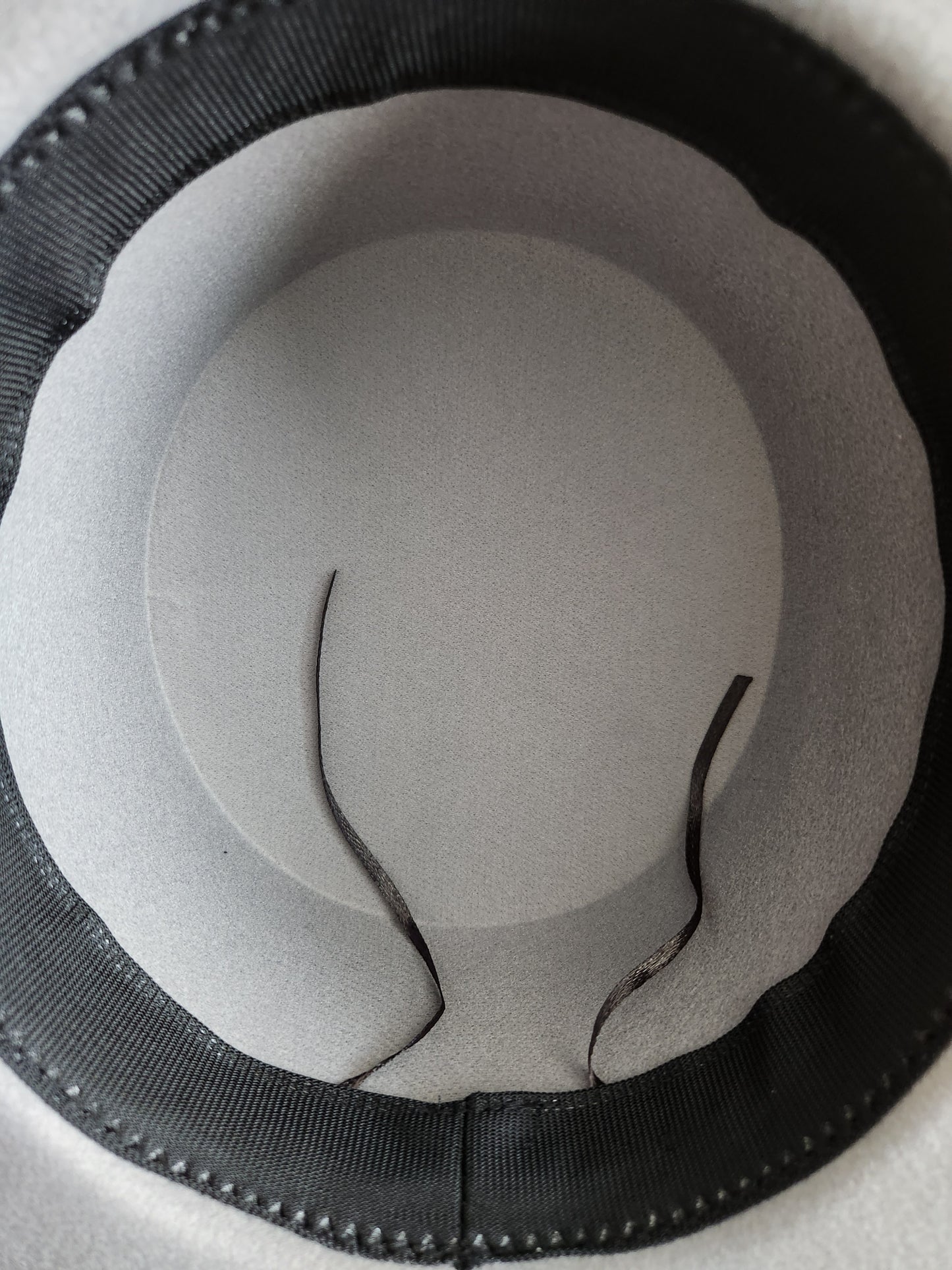 Brim Chain Accent Hat-Grey